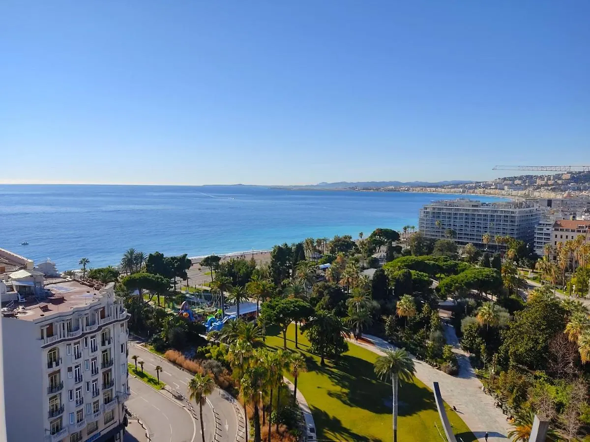 Garden Level Nearby Beach Nice 0*,